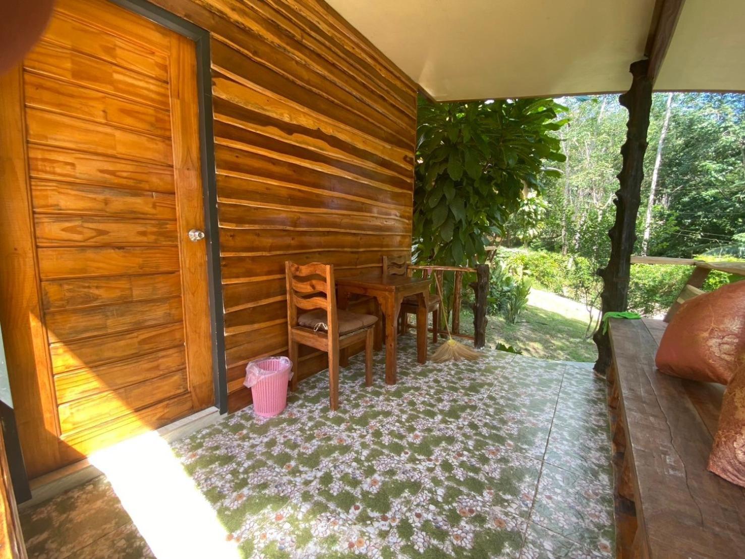 Ko Kut Baan Panseng Bungalow מראה חיצוני תמונה
