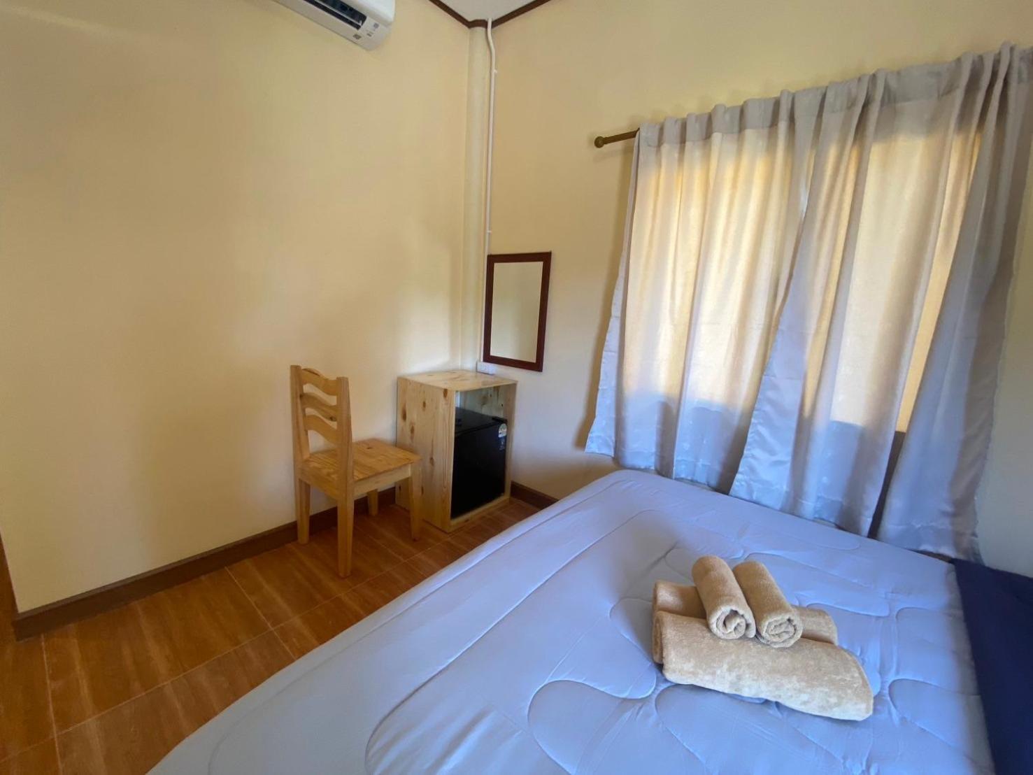 Ko Kut Baan Panseng Bungalow מראה חיצוני תמונה