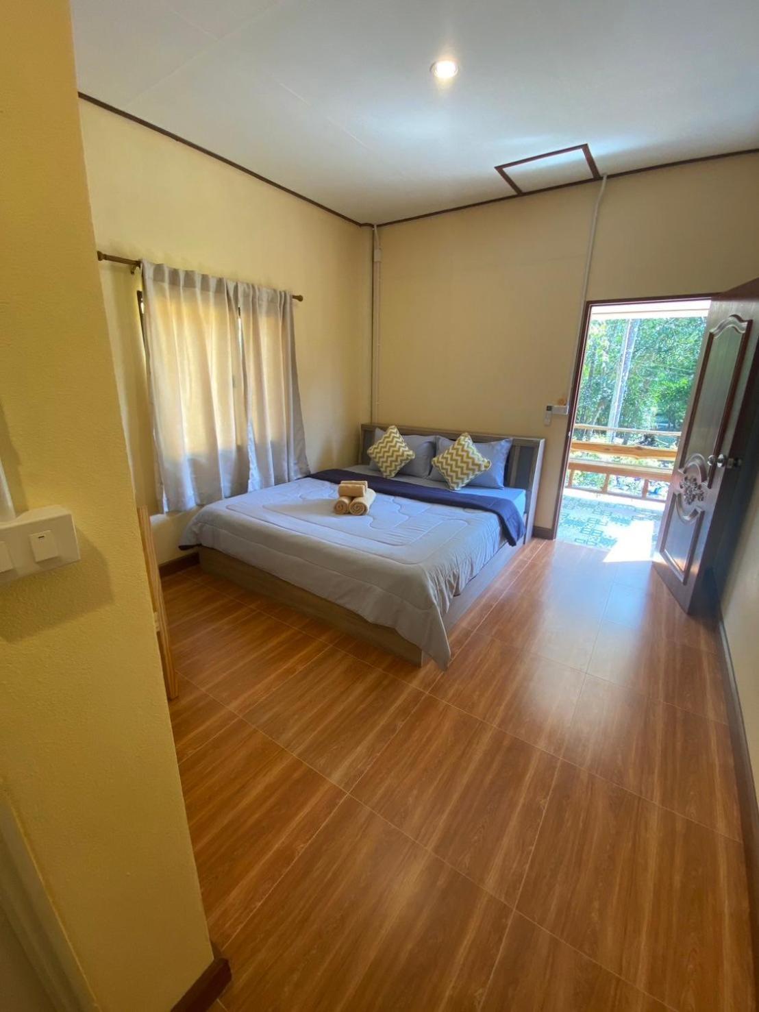 Ko Kut Baan Panseng Bungalow מראה חיצוני תמונה