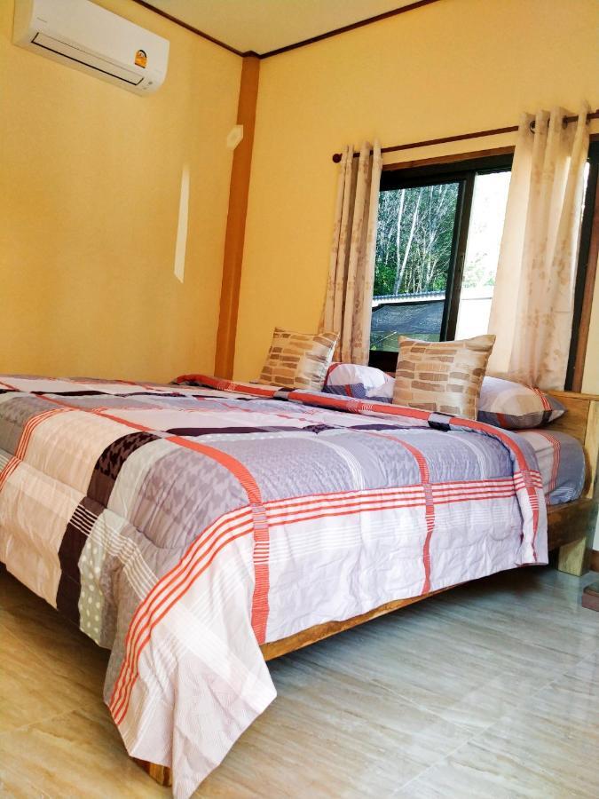 Ko Kut Baan Panseng Bungalow מראה חיצוני תמונה